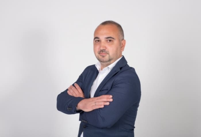 MILAN TANOVIĆ TANE: POKS IZBACIO IZ STRANKE ODBORNICU LJILJU MOMCILOVIĆ ZBOG TRGOVINE SA VLASTIMA! MILAN TANOVIĆ TANE: POKS IZBACIO IZ STRANKE ODBORNICU LJILJU MOMCILOVIĆ ZBOG TRGOVINE SA VLASTIMA!